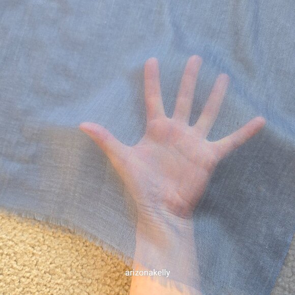 NWOT Ovcio Featherlight Cashmere Scarf Dark Blue - Picture 4 of 12